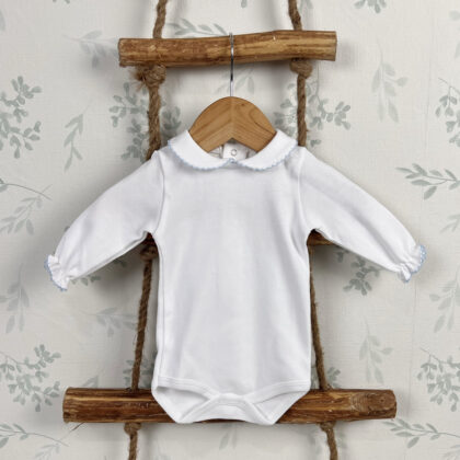 Body cuello bebé con filo celeste