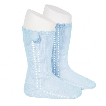 Calcetines altos perlé calado con pompón lateral celeste (610) Cóndor